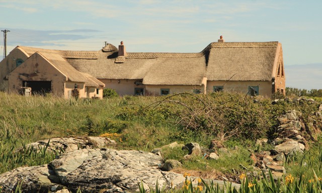 full thatched house ballyconnelly
