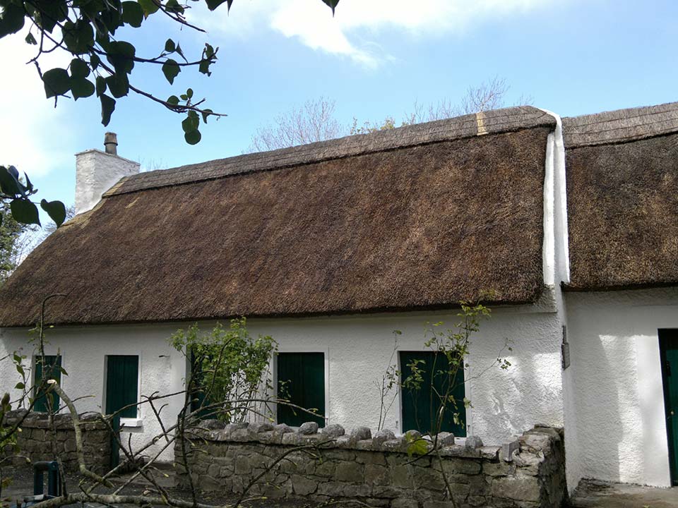 thoor cottage roof finn thatching